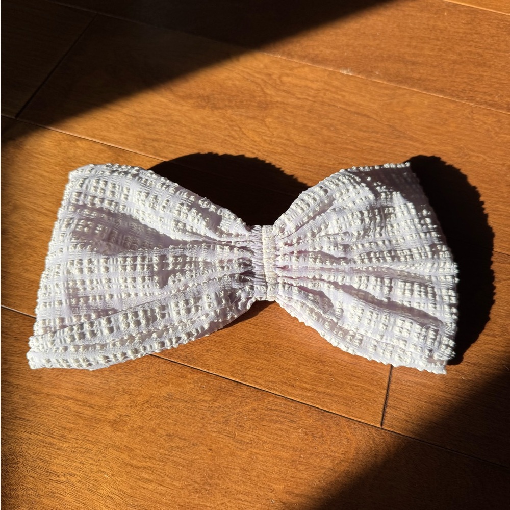 NWOT - LULULEMON - light purple headband
